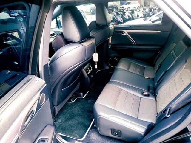 LEXUS凌志 RX300  第13張相片