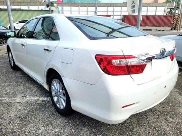 TOYOTA豐田 CAMRY  第2張相片