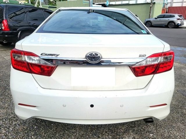 TOYOTA豐田 CAMRY  第4張相片