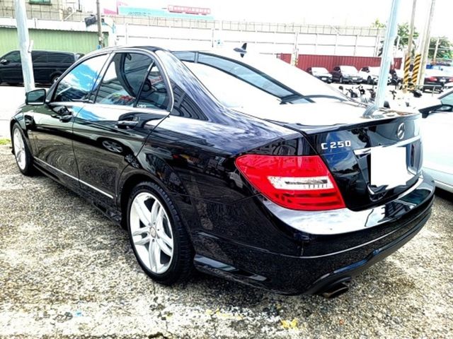 M-BENZ賓士 C250  第2張相片