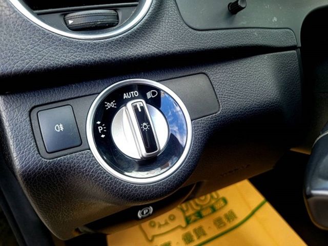 M-BENZ賓士 C250  第9張相片
