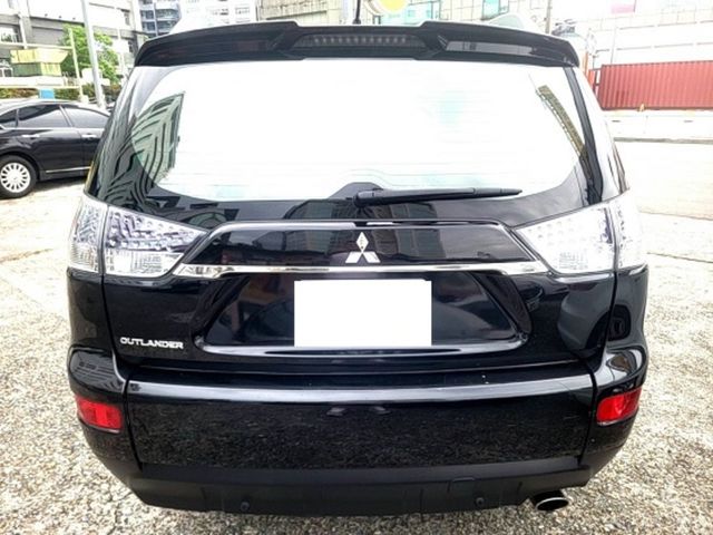 MITSUBISHI三菱 OUTLANDER  第4張相片