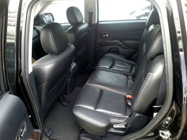 MITSUBISHI三菱 OUTLANDER  第7張相片