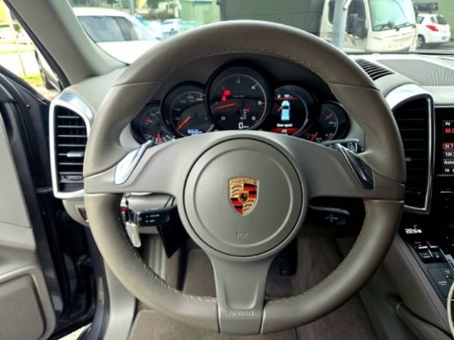 PORSCHE保時捷 CAYENNE  第7張相片