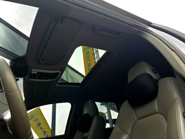 PORSCHE保時捷 CAYENNE  第10張相片