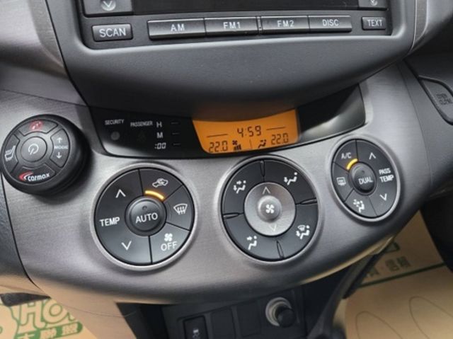 TOYOTA豐田 RAV4  第13張相片