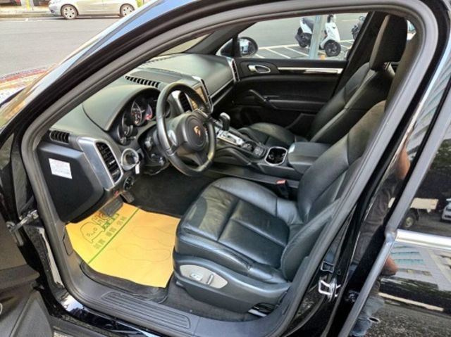 PORSCHE保時捷 CAYENNE  第7張相片