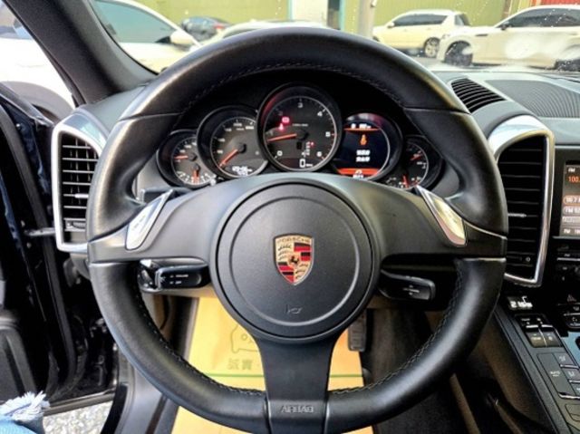 PORSCHE保時捷 CAYENNE  第10張相片