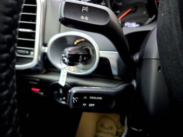 PORSCHE保時捷 CAYENNE  第13張相片