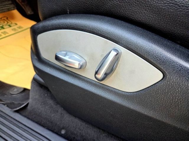 PORSCHE保時捷 CAYENNE  第19張相片