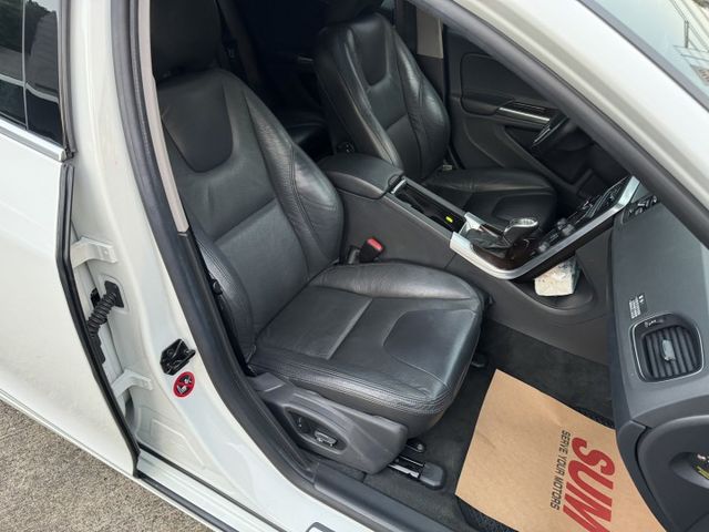 已深耕內湖20年的老店!旗艦版/全速域跟車系統/防碰撞警示/天窗/盲點偵測/車道偏移/雙電動椅/藍芽  第14張相片