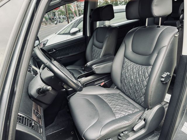 已深耕內湖20年的老店!一手車/免鑰匙/原鈑件/雙側滑門/倒車影像/  第9張相片