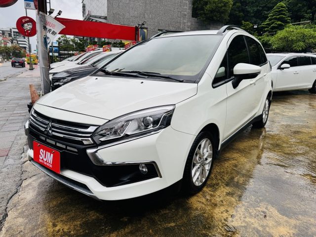 已深耕內湖21年的老店!原鈑件/代步小車/保固兩年/免鑰匙/電動尾門/倒車影像/定速/盲點偵測  第3張相片