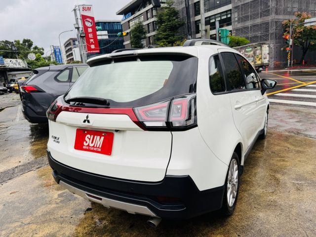 已深耕內湖21年的老店!原鈑件/代步小車/保固兩年/免鑰匙/電動尾門/倒車影像/定速/盲點偵測  第6張相片