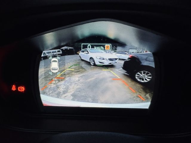 已深耕內湖21年的老店!原鈑件/代步小車/保固兩年/免鑰匙/電動尾門/倒車影像/定速/盲點偵測  第12張相片