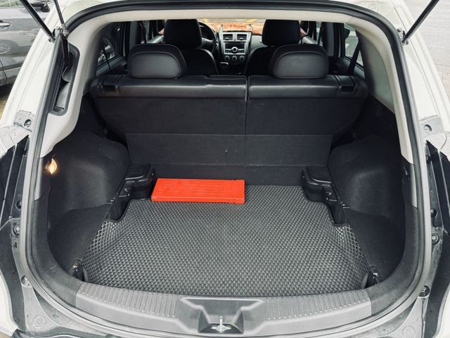 已深耕內湖21年的老店!原鈑件/代步小車/保固兩年/免鑰匙/電動尾門/倒車影像/定速/盲點偵測  第16張相片