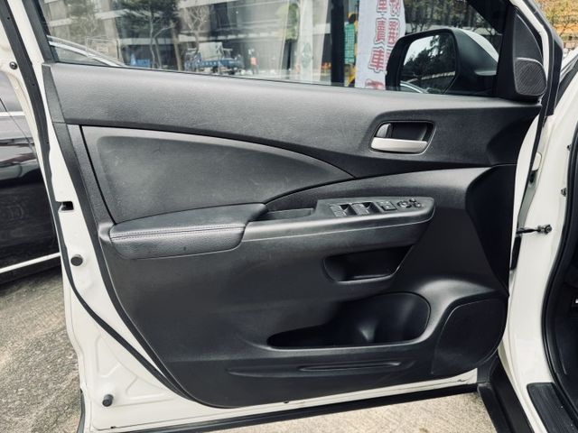 已深耕內湖21年的老店!一手車/僅跑15萬/原鈑件/後座出風口/導航/倒車影像/藍芽  第7張相片