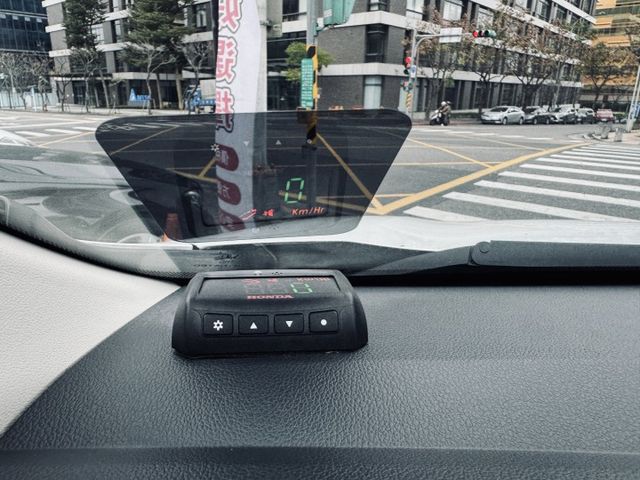 已深耕內湖21年的老店!一手車/僅跑15萬/原鈑件/後座出風口/導航/倒車影像/藍芽  第8張相片