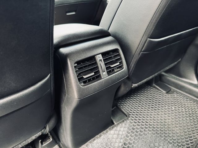 已深耕內湖21年的老店!一手車/僅跑15萬/原鈑件/後座出風口/導航/倒車影像/藍芽  第11張相片