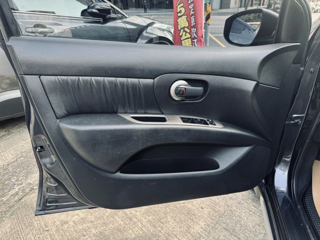 已深耕內湖21年的老店!/一手車/原鈑件/一年跑一萬/皮椅/後座.後箱大空間/舒適座椅/  第7張相片