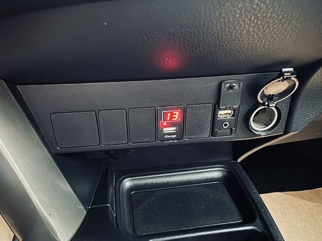 已深耕內湖21年的老店!/一手車/原鈑件/AppleCarplay/Garmin衛星導航/倒車影像/恆溫/定速/  第13張相片