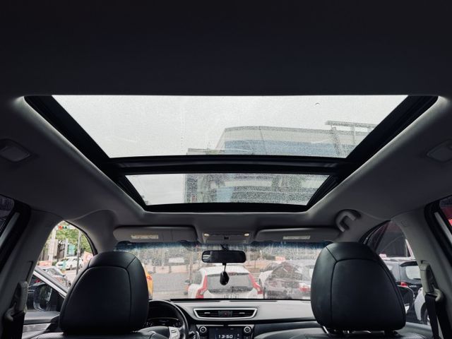 已深耕內湖21年的老店!一手車/原廠保養/全景天窗/衛星導航/環景影像/2WD  第14張相片