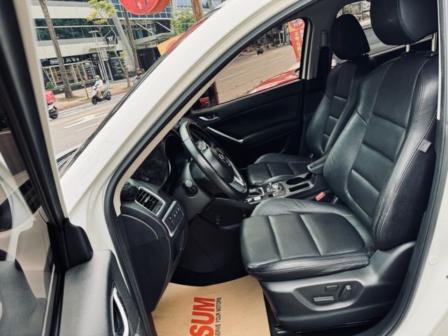 已深耕內湖21年的老店!/一手車/原鈑件/僅跑9萬公里/4條全新胎/藍芽/倒車影像/免鑰匙啟動/  第8張相片