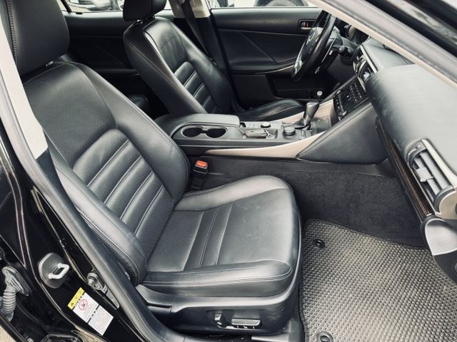 已深耕內湖21年的老店!/一手車/原鈑件/僅跑6萬公里/原廠保養/ACC跟車/通風座椅/雙邊電動椅/  第11張相片