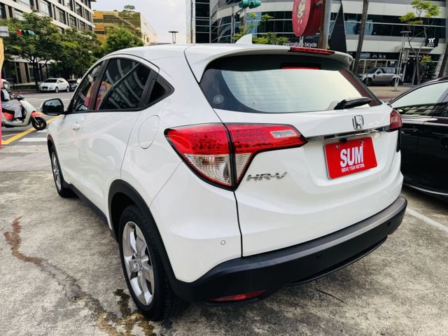 已深耕內湖21年的老店!原鈑件/安卓機/IKEY/恆溫空調/CarPlay/電子手剎車/Auto Hold  第4張相片