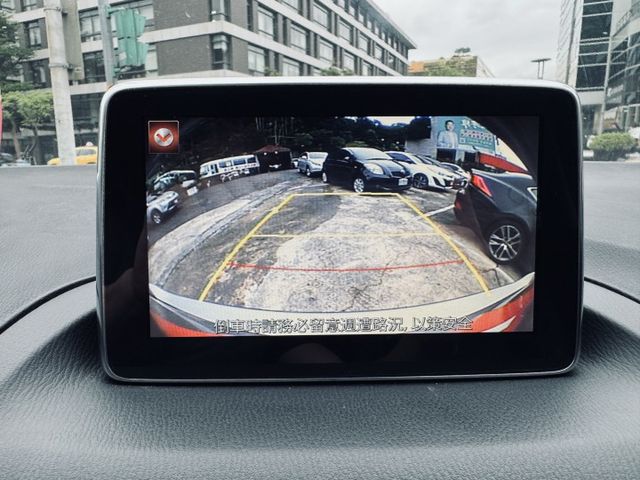 已深耕內湖21年的老店!原鈑件/5門掀背/導航/倒車影像/恆溫空調/年輕人首選  第13張相片