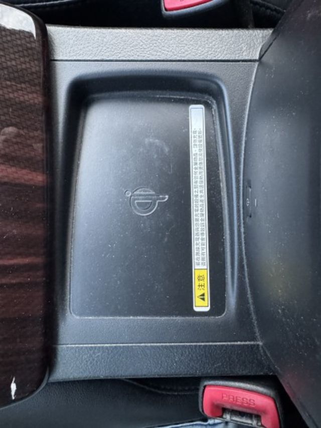 已深耕內湖21年的老店!一手車/僅跑6萬/旗艦ACC跟車/四座電動椅/通風座椅/導航/無線充電  第17張相片