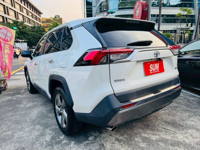 已深耕內湖22年的老店!一手車/Apple Carplay/僅跑4萬/還景影像/前雷達/抬頭顯示器/盲點偵測  第4張相片