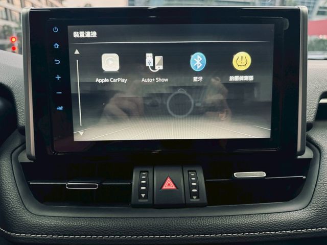 已深耕內湖22年的老店!一手車/Apple Carplay/僅跑4萬/還景影像/前雷達/抬頭顯示器/盲點偵測  第12張相片