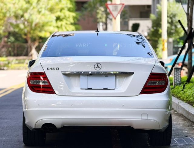 C-CLASS SEDAN W204  第5張相片