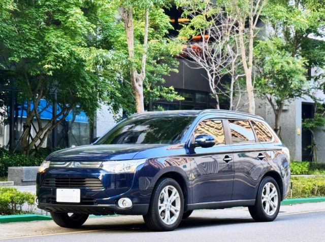 OUTLANDER  第1張相片