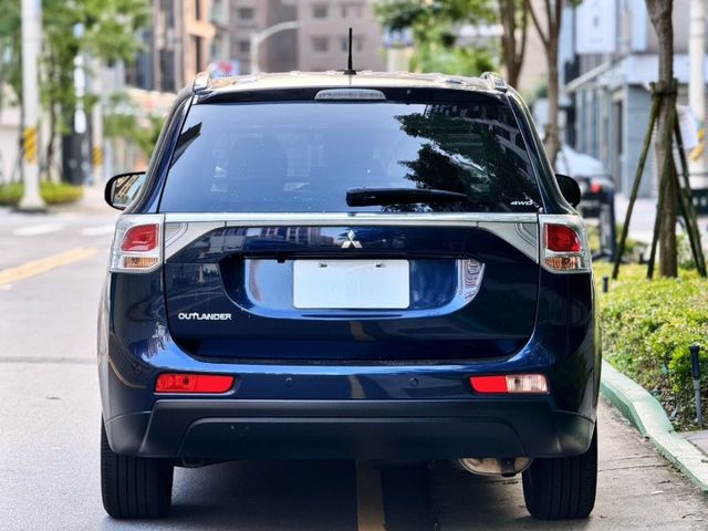 OUTLANDER  第5張相片