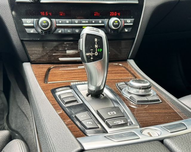 7 SERIES SEDAN F02  第9張相片