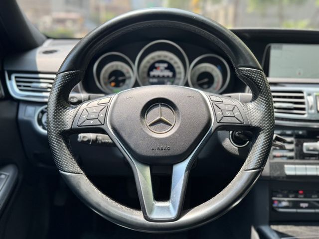 E-CLASS W212  第9張相片