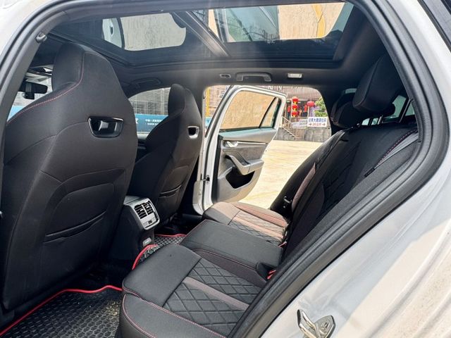 OCTAVIA COMBI  第7張相片