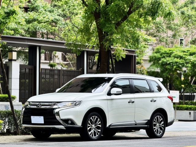 OUTLANDER  第1張相片