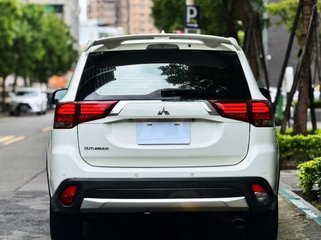 OUTLANDER  第5張相片