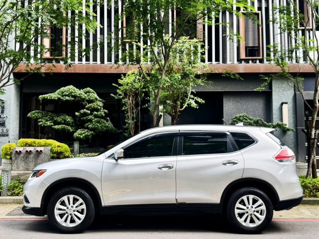 X-TRAIL  第2張相片