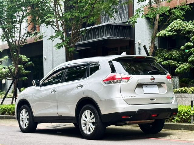 X-TRAIL  第3張相片