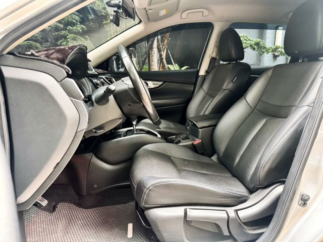 X-TRAIL  第6張相片