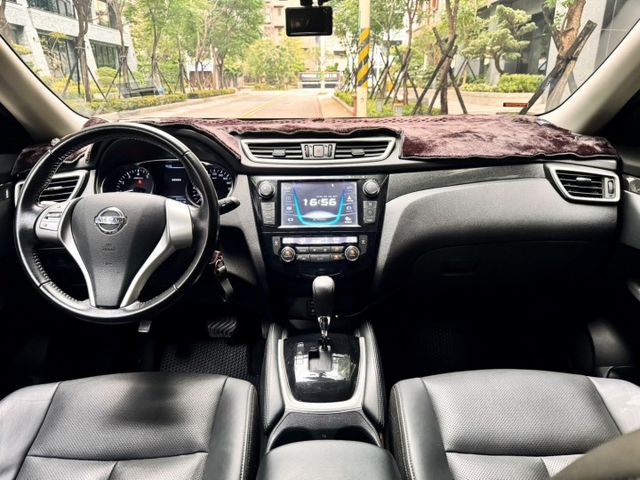 X-TRAIL  第8張相片