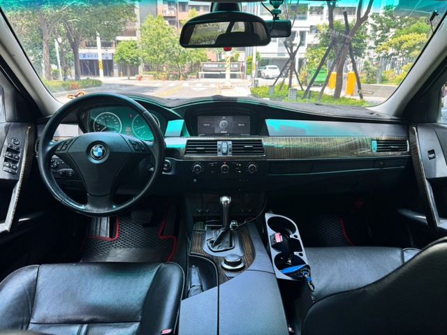 5 SERIES SEDAN E60  第8張相片