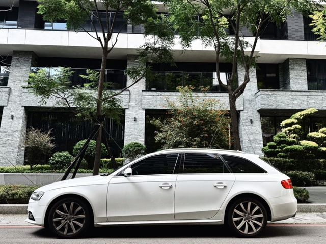 A4 AVANT B8  第2張相片