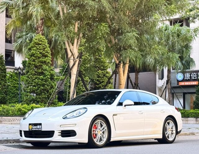 PANAMERA  第1張相片