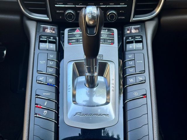 PANAMERA  第9張相片