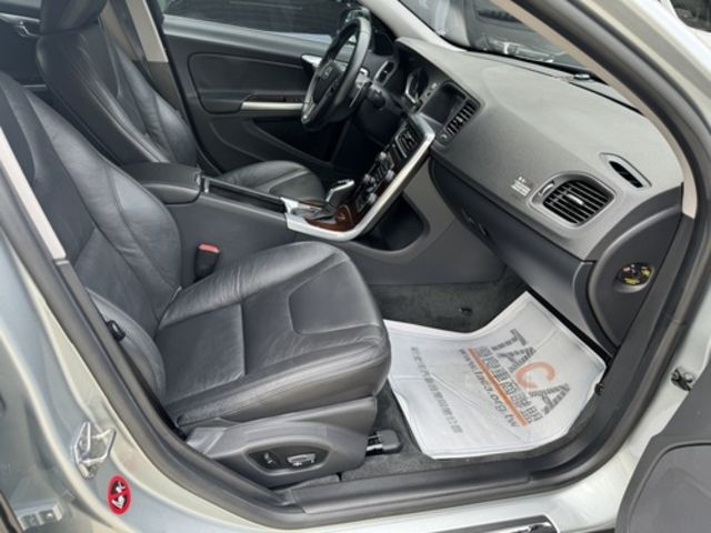 VOLVO富豪 S60  第7張相片